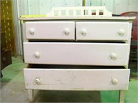 Small White Painted 4 Drawer Dresser