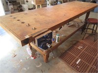 nice 9.5ft long shop bench with vise