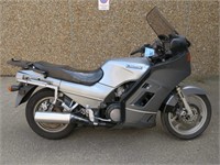 MC Kawasaki GTR1000 1000 cc MOMSFRI