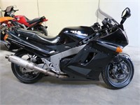 MC Kawasaki ZX10 1000 cc MOMSFRI