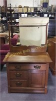 Oak Washstand w/ Dovetail Drawers. Very good