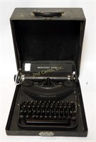 Vintage 1930-40's Remington Rand Typewriter
