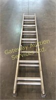 9' extendable aluminum ladder