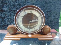 Metamec Dereham Case Mantle Clock Made in England