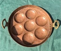 Copper pan for 7 eggs or muffins