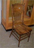 Vtg Pressed Back Oak Chair