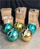 10 Giant Christmas Ornament Balls P1B