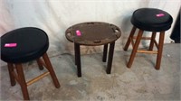 2 Matching Foot Stools & Mini Butlers Table V4A