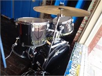 Set of Rogers Drums & Cymbal