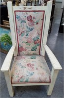 LARGE HIGHBACK COUNTRY CHAIR W FLOWER PRINT
