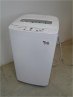 Haier 1.5 cu. ft. Top Load washer - Works!