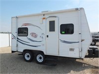 2008 16' Coachmen Blast Toy Hauler RV