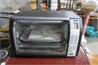 Like-new Black and Decker convection oven