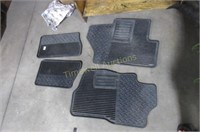 2011 GMC truck mats