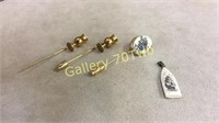 Selection of gold-toned hat stick pins with