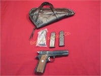 Pistol: Colt .45 Auto Government MKIV Series 70