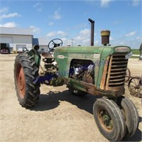 Oliver 880 tractor