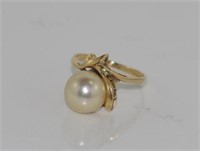 9ct yellow gold & pearl ring