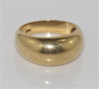 Heavy 9ct yellow gold domed ring