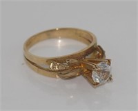 9ct yellow gold gem set solitaire ring