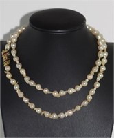 Baroque pearl necklace with 14ct gold clasp