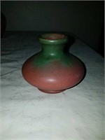 Vintage Muncie pottery vase ovoid squatty shape