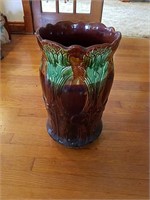 Beautiful umbrella stand highly embossed and