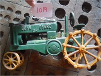 Cast Iron John Deeer Tractor