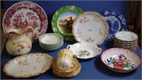 Quantity of antique & vintage porcelain items