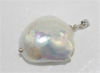 Large baroque pearl pendant