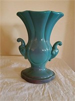 Vintage Cohen urn vase. This is an overall very