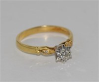18ct yellow gold, platinum & diamond ring.