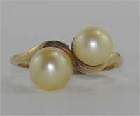 9ct gold double cultured pearl twist ring