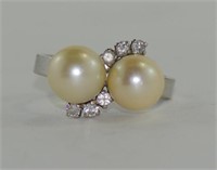 9ct gold double cultured pearl &diamond twist ring