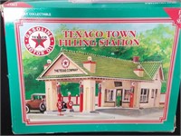 TEXACO TOWN FILLING STATION ADULT COLLECTABLE