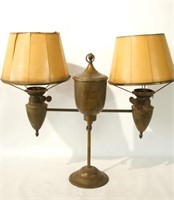 Antique Brass double kerosene student lamp