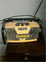 DeWalt AM FM stereo & 2 other small radios