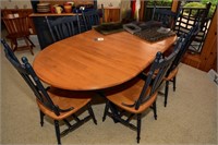 TABLE W/ 1 LARGE LEAF & 6 CHAIRS