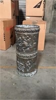 Metal cylinder waste basket