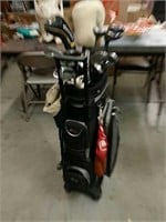 Golf bag with clubs