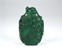 CHINESE CARVED MALACHITE SNUFF BOTTLE