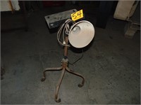 Rolling Shop Light Stand
