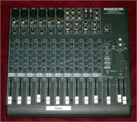 Mackie 1402-VLZ Pro 14 Channel Mixer Board