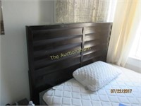 Guest bedroom Suite Bed Shelves Chest of Drawers