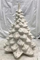 White Ceramic Christmas Tree P7B
