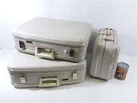 3 valises vintages voyage Air Montréal