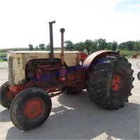 Case 600 tractor w/hand clutch