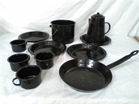Enamel camp black dish set