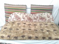 4 outdoor cushions
