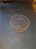 Country egg basket